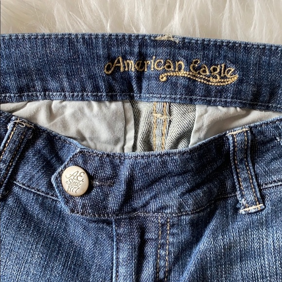 2/$30 ✅ AE Bermuda shorts - Picture 2 of 4